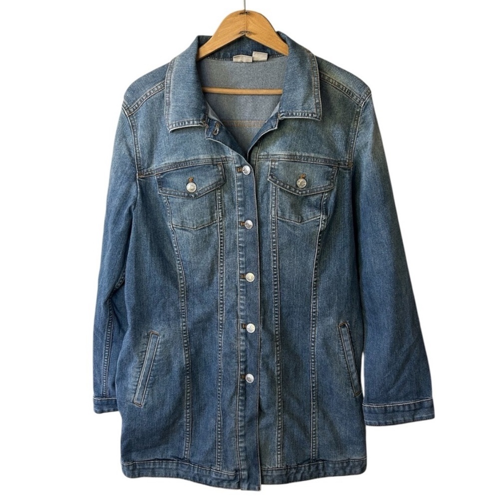 Chico's | Women’s Medium Blue Denim Long Line Button Front Jean Jacket Sz 12-14 - Picture 3 of 15